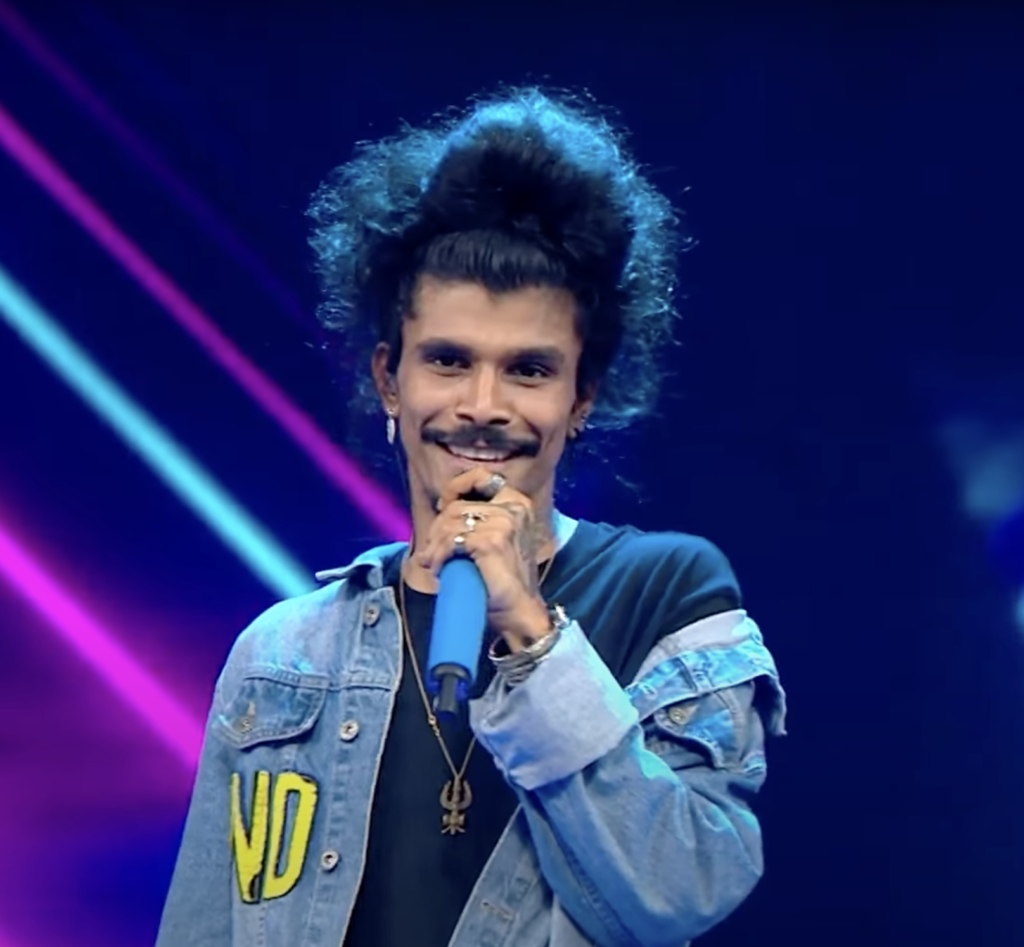 Highlights: This song was powerful and edgy, with lyrics that reflected the artist’s inner strength and resilience. Lines like "मेरे नाम को नाप मत" (Don’t measure my name) captured the artist’s fiery personality and confidence. The artist’s rhythmic flow and bold delivery made it clear that he’s here to stay, challenging others with his powerful wordplay.