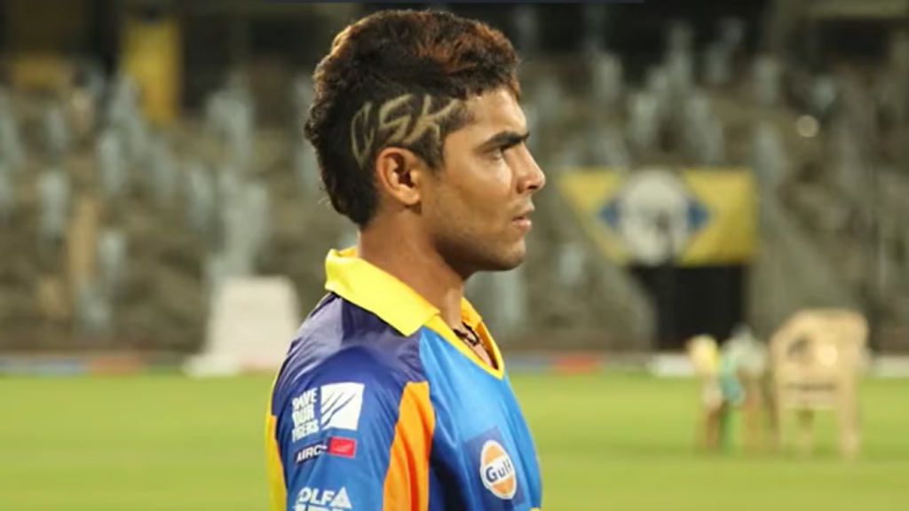 Ravindra Jadeja is often seen sporting a man bun, a trend that many cricketers have embraced. Jadeja’s man bun, combined with his fierce on-field presence, creates a perfect balance of style and aggression. His look has earned him plenty of fans, both for his hair and his all-round performance.