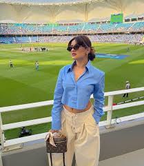 Avneet Kaur Secretly Dating a Star Indian Cricketer? The Truth Behind the Speculations